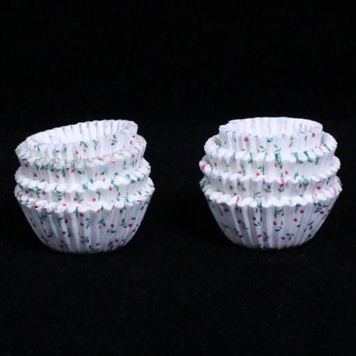 Main image of Medium Floral cupcake holders (100)