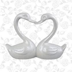 Kissing Swans Centerpiece