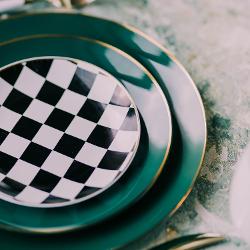Disposable Green and Checkerboard Set