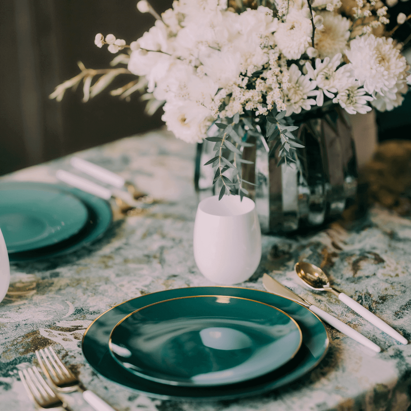 Elegant plastic ware online